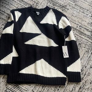 Woolrich Black and White Geometric Sweater